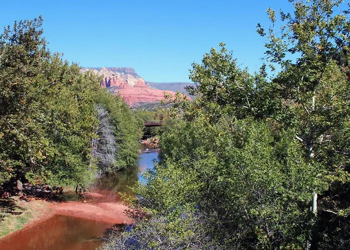 Zajazd Above Oak Creek