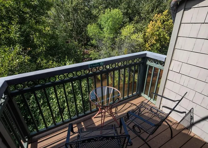 Above Oak Creek 3* Sedona